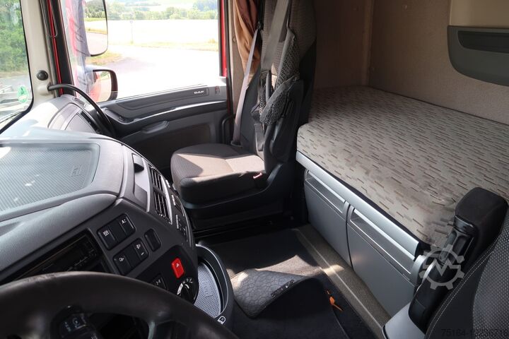 Njësia standarde e traktorit DAF XF 460 FT