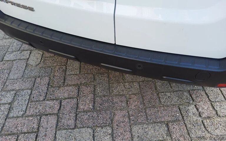 Box van Renault EXPRESS 55 PK - EURO 6 - ZIJSCHUIFDEUR