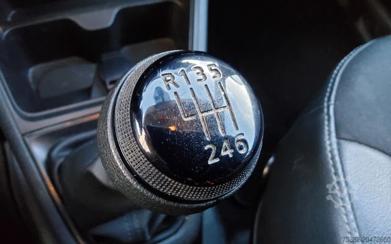 Box van Renault EXPRESS 55 PK - EURO 6 - ZIJSCHUIFDEUR