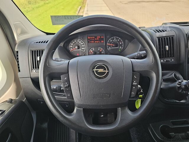 Mobil station wagon beratap tinggi OPEL MOVANO 2.2 L2H2 Airco Euro6