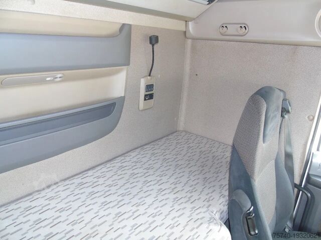 Padrão-SZM DAF XF 460 + euro 6