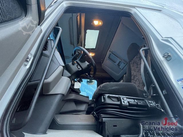 Standard tractor unit Scania R 500 A4x2NB RETARDER FULL AIR P-AIRCO HYDRO 9T