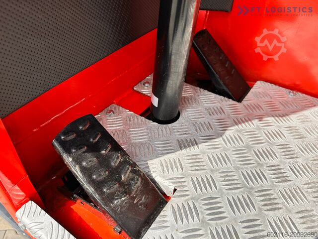 Truk forklift 4 arah Combilift C4000 / GAS / TRIPLEX / 9300MM /LIKE NEW