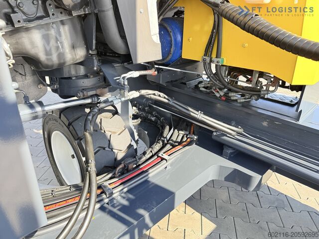 Forklift empat arah Combilift C5000XL GAS TRIPLEX 6000 EXTENDABLE FORK