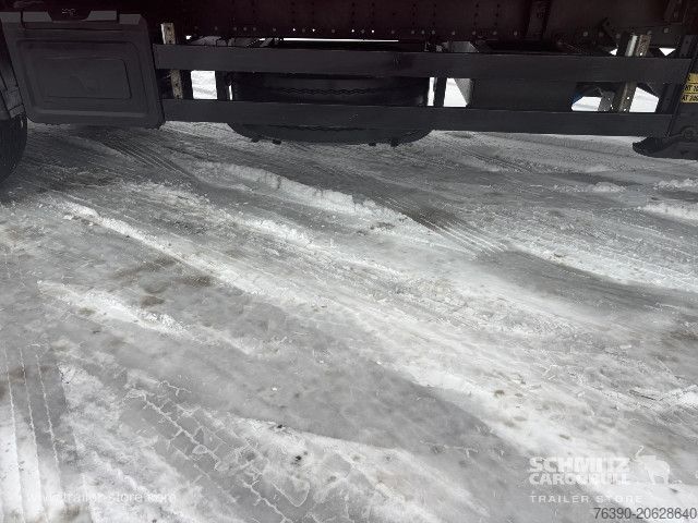 Open semitrailer with tarp Schmitz Cargobull Semitrailer Curtainsider Standard