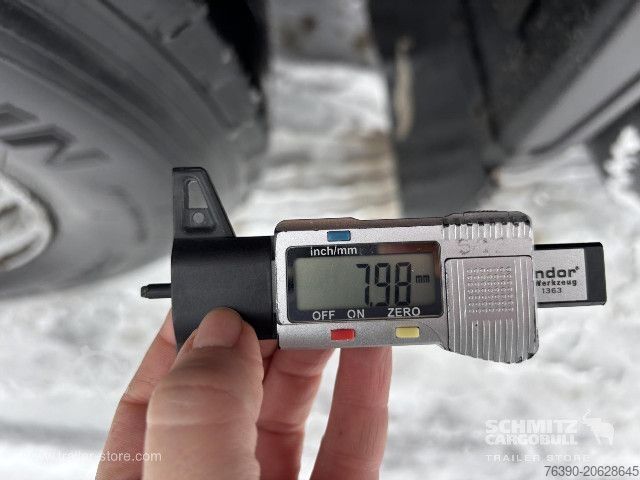 Open semitrailer with tarp Schmitz Cargobull Semitrailer Curtainsider Standard