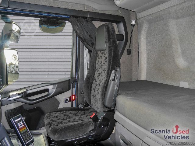 Volume tractor unit Scania S 450 A4x2EB - PTO -