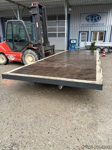 打开交换机构 Krone 7,45m BDF Plattform mehrfach vorhanden