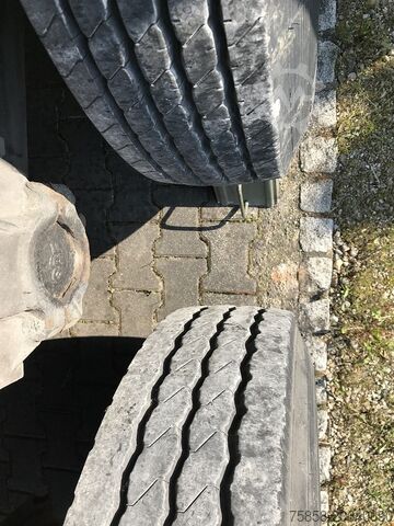 带平板和防水布的拖车 SCHMITZ 3Achser Bundeswehr mit HU+SP TOP Zustand