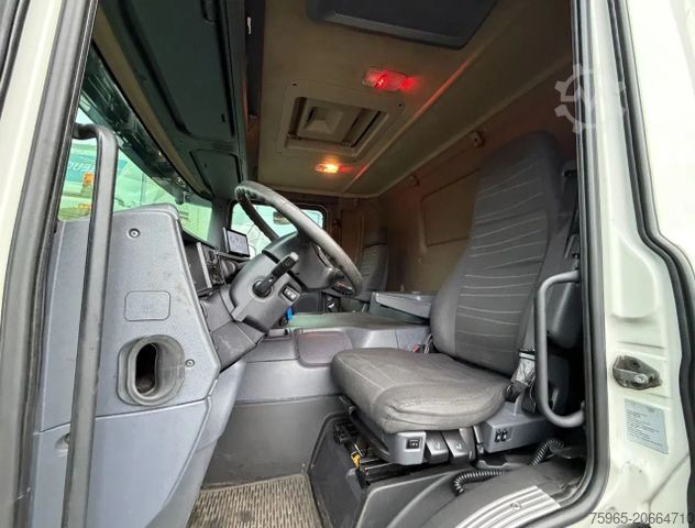 रेफ्रिजरेटेड ट्रक SCANIA P370 VAN BEURDEN ISOLATED BOX THERMO KING TAIL L