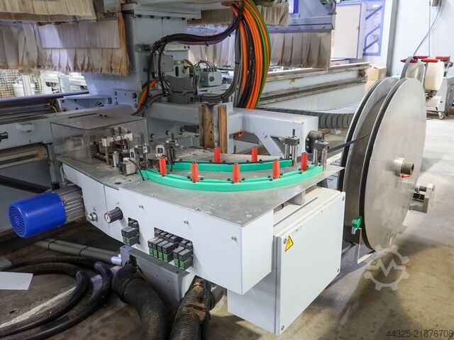 CNC Machine Centres For Routing, Drilling And Edgebanding. HOMAG PROFI BAZ222/60/2/F/AP