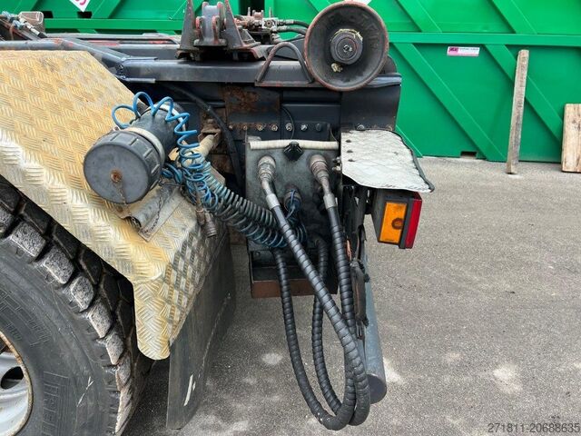 Abrollkipper RENAULT RENAULT KERAX 320 SCARRABILE