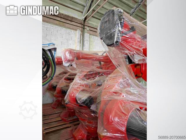 Roboterarm COMAU C4G NH4 – 200