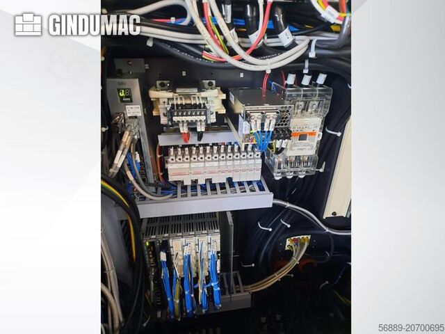 Máquina de torneamento horizontal Okuma LB4000EX II