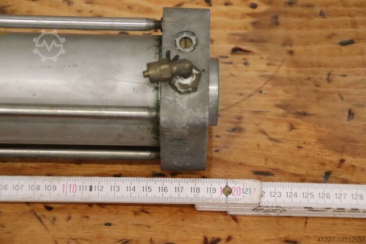 Pneimatiskais cilindrs Festo DNN-63-1000 PPV-A