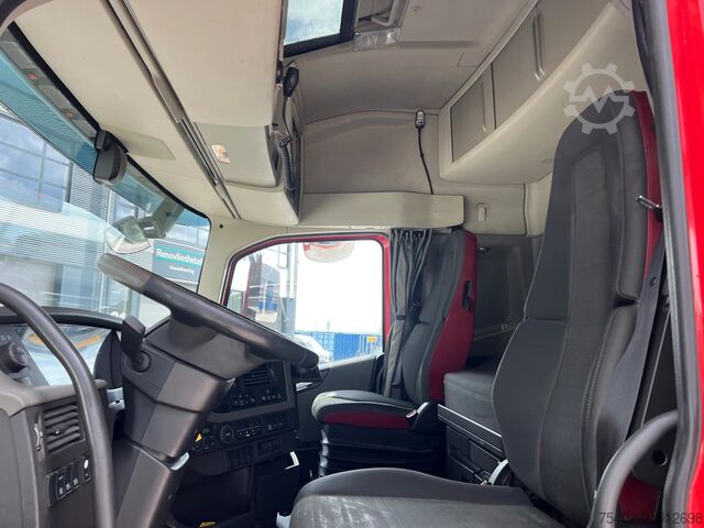 Padrão-SZM Volvo FH 13.500 / Globetrotter / 6x2/4 / Dynamic stee...