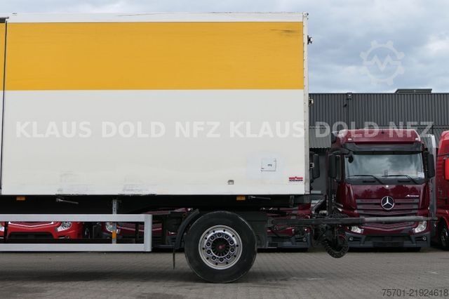 Κλειστό ρυμουλκούμενο ACKERMANN-FRUEHAUF A18 Koffer 43m³ Durchladeeinrichtung SAF-Achsen