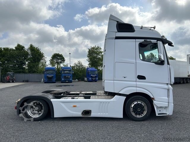Lielapjoma vilcējs Mercedes Benz 1845 LSNRL Lowline Bigspace Retarder Standklima