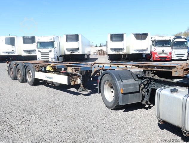 Maināmās virsbūves puspiekabe Krone SDC 27 40 Fuss Box Liner Liftachse Genset (defekt)