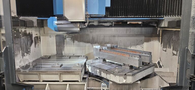 Centro de mecanizado universal AXA VPC-40-U