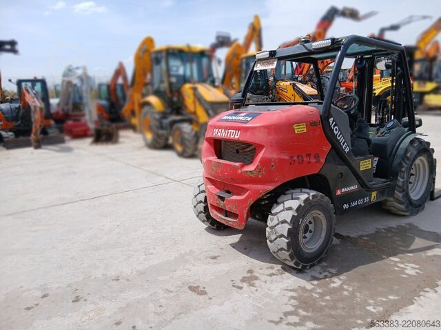 Terenski viličar Manitou MC18.4 D