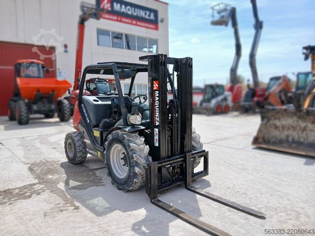 Terenski viličar Manitou MC18.4 D