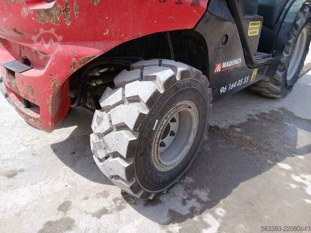 Terenski viličar Manitou MC18.4 D