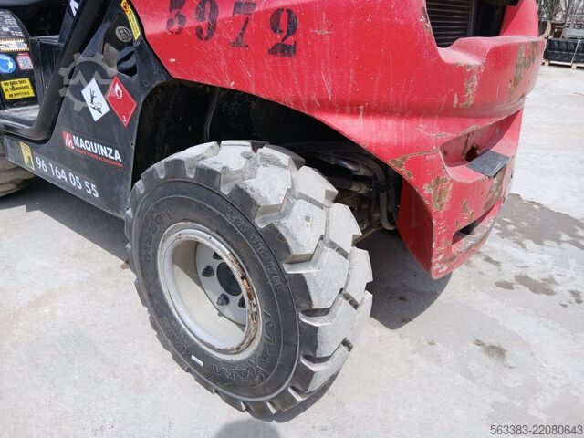 Terenski viličar Manitou MC18.4 D
