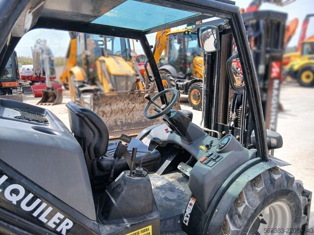 Terenski viličar Manitou MC18.4 D