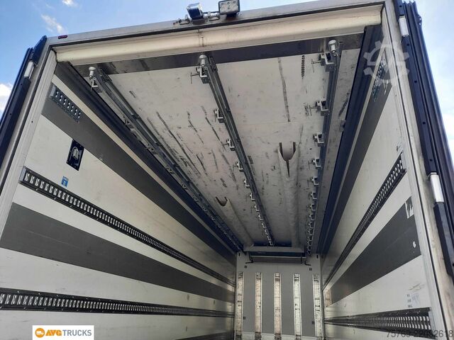 รถบรรทุกห้องเย็น MAN 26.510 TGX XXL Lenkachse ATP Rohrbahnen UT-1200