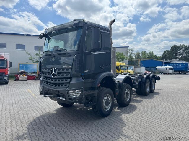 LKW-Fahrgestell MERCEDES-BENZ Arocs 5 neu 4551 AK 8x8 Allrad NMV Nebenantrieb
