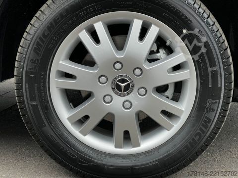 Каравана/кемпер Eura Mobil Contura 766 EF