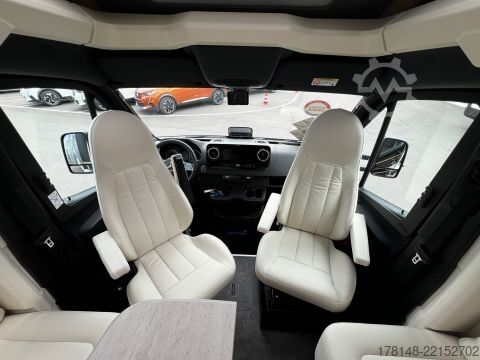 Каравана/кемпер Eura Mobil Contura 766 EF