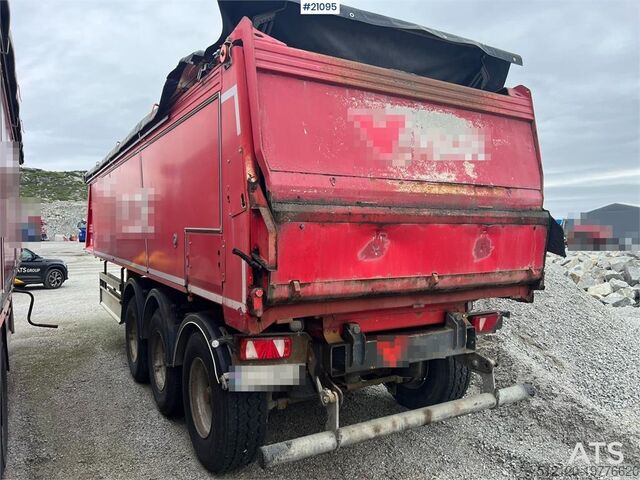 Fliegl Fahrzeugbau ass 3725 asfalttipuoliperävaunu push off -järjestelmällä Fliegl Fahrzeugbau ass 3725 Asfaltsemi w/ Push off system