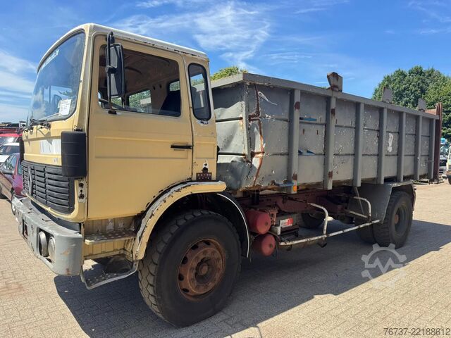 شاحنة قلابة Renault G260 **BENNE-TIPPER**