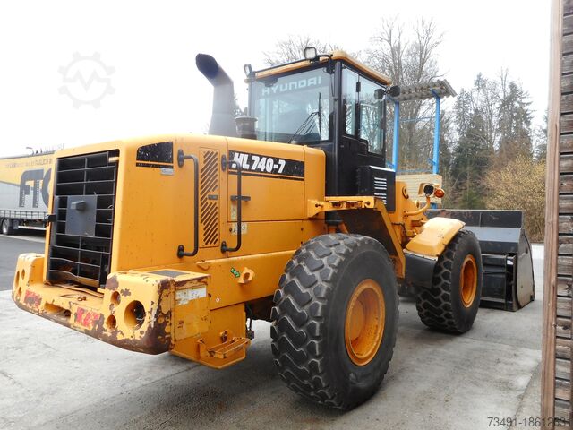 व्हील लोडर Hyundai HL740-7 mit HOCHKIPPSCHAUFEL SW VOLVO