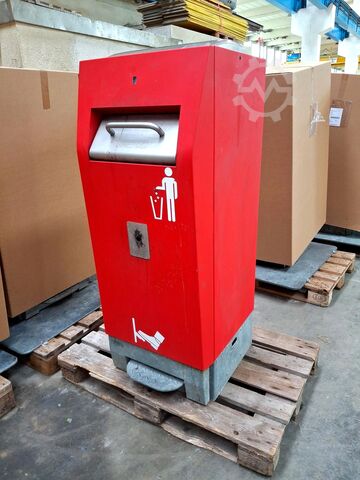 9 prensas de lixo movidas a energia solar Procomat Solarpress