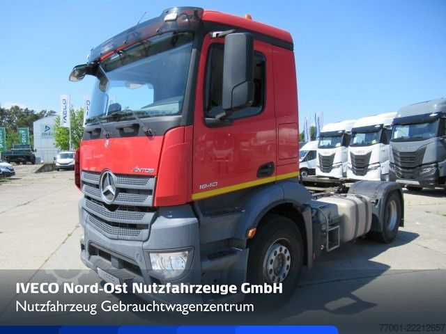 Đầu kéo tiêu chuẩn Mercedes-Benz 1840 Antos
