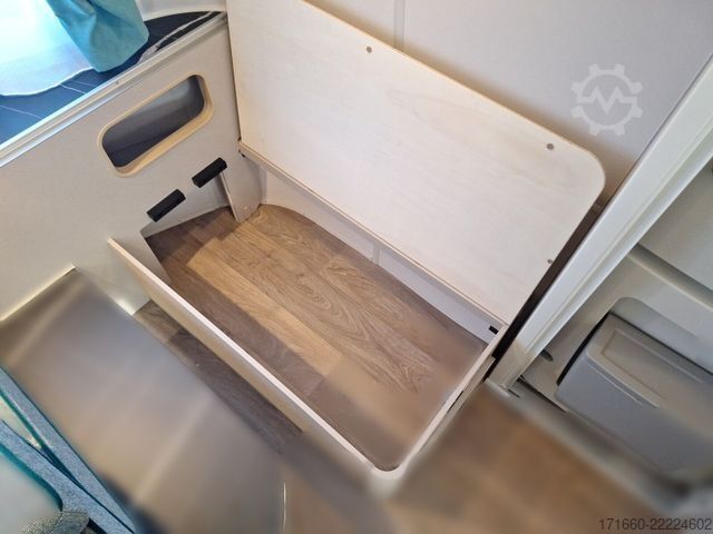 कारवां HYMER/ERIBA Eriba Touring 530 Edition Urban, Dachmarkise