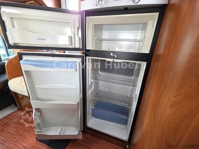 Halvintegrerad husbil LAIKA Kreos 3012 - Queensbett -  - Solar -