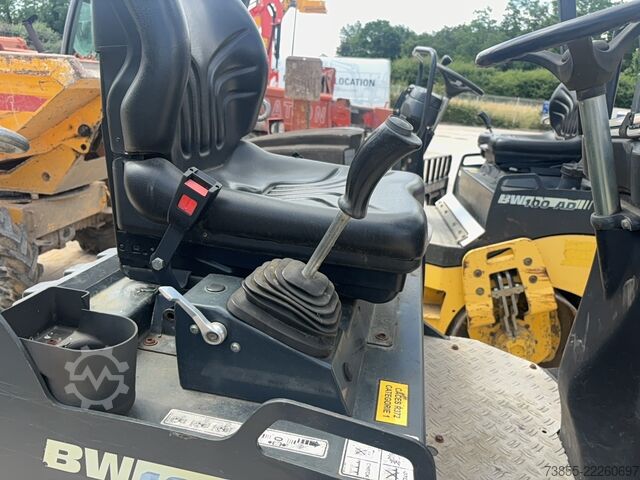 Tandemwalze Bomag BW 100 AD-4