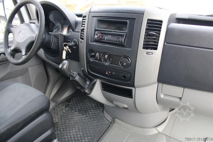 Furgon sa rashladnim sandukom MERCEDES-BENZ Mercedes-Benz Sprinter 310 ColdCar 3+3 Türen -33