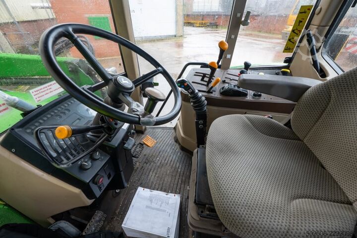  John Deere 6210
