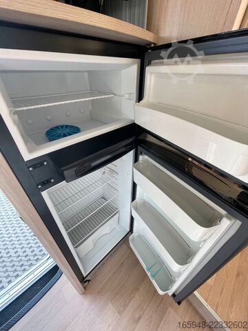 Poluintegrisani kamper RAPIDO F 666 | *Face2Face, Automatik, Einzelbetten*
