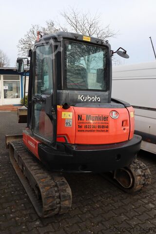 Excavatrice à chaînes Kubota KX057-4