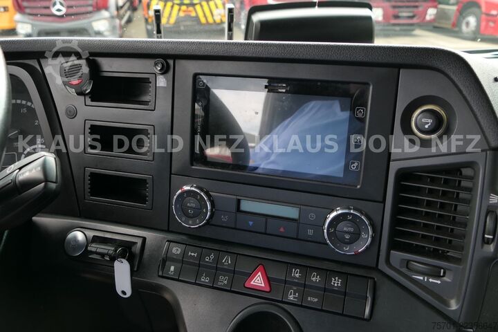 Autotransporter LKW MERCEDES-BENZ Antos 2443 Autotransp. Kässbohrer Metago