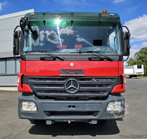 Trostrani kiperski kamion Mercedes-Benz Actros 2644 K 6x4 Bordmatik