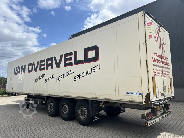 Resväska Schmitz Cargobull SKO 24 SKO24 / SAF DISC / 2x LIFTAXLE / GALVANI...