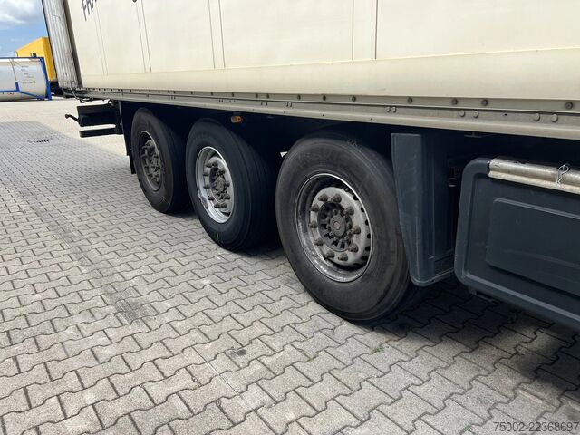 Resväska Schmitz Cargobull SKO 24 SKO24 / SAF DISC / 2x LIFTAXLE / GALVANI...