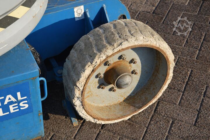 Plataforma de trabalho telescópica articulada Genie Z-30/20N | 2004